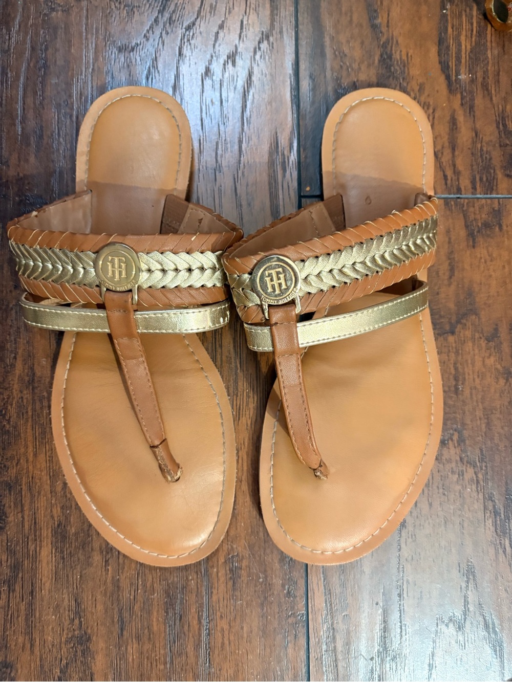 Tommy Hilfiger Tan Leather Thong Sandals with Gold Braided Accent